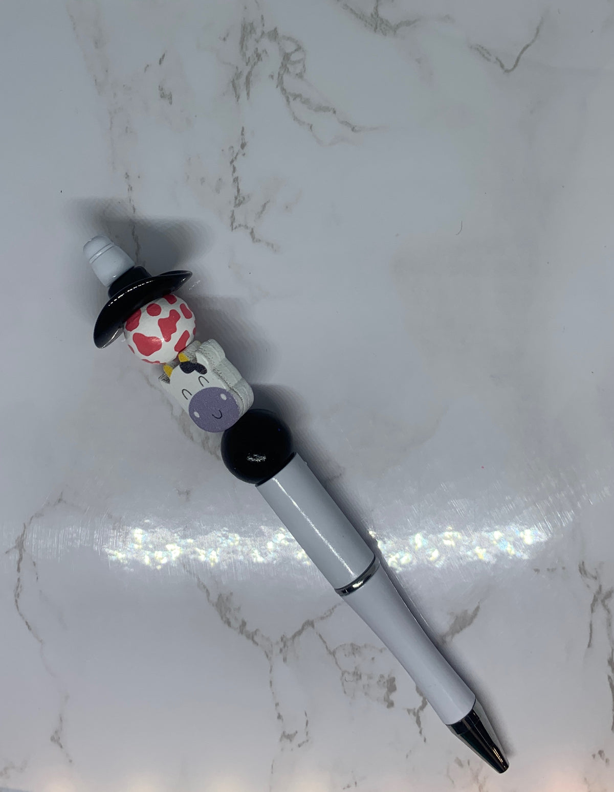 š®š¤ Black Hat Cowgirl Handmade Beaded Pen ā Cute Western Cow Design