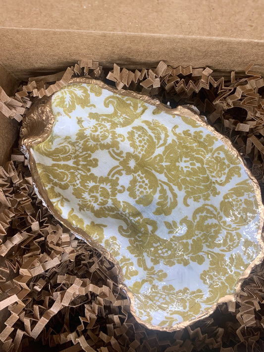✨ Elegant Gold Damask