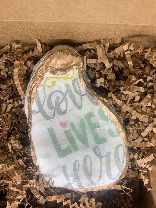 💕 Large Love Lives Here